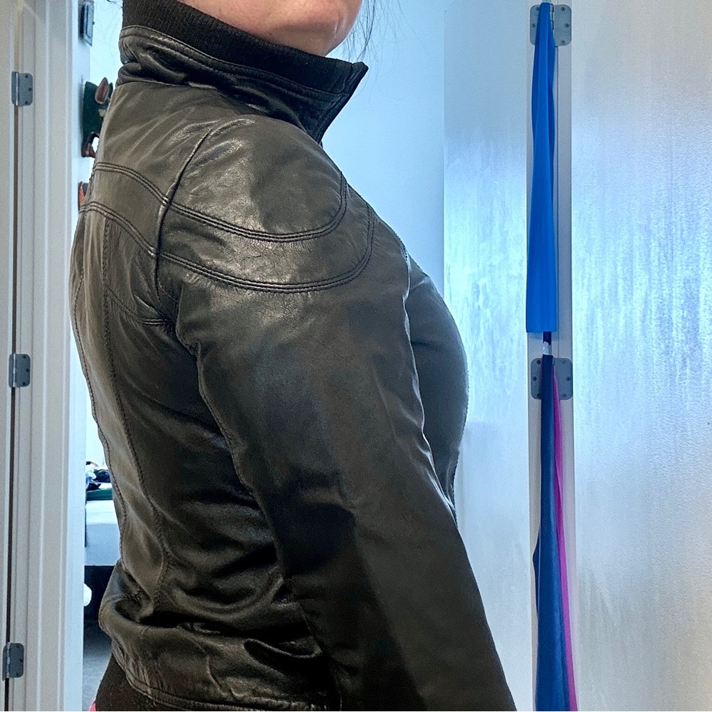 Guess Leather Jacket - Picture 5 of 5